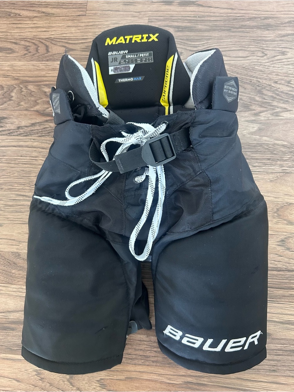 Bauer Junior Small (age 7-8) Matrix Supreme Hockey Pants